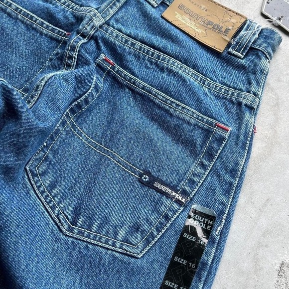 Brand New Denim South Pole Denim Shorts Women sizes 6 - Picture 5 of 5